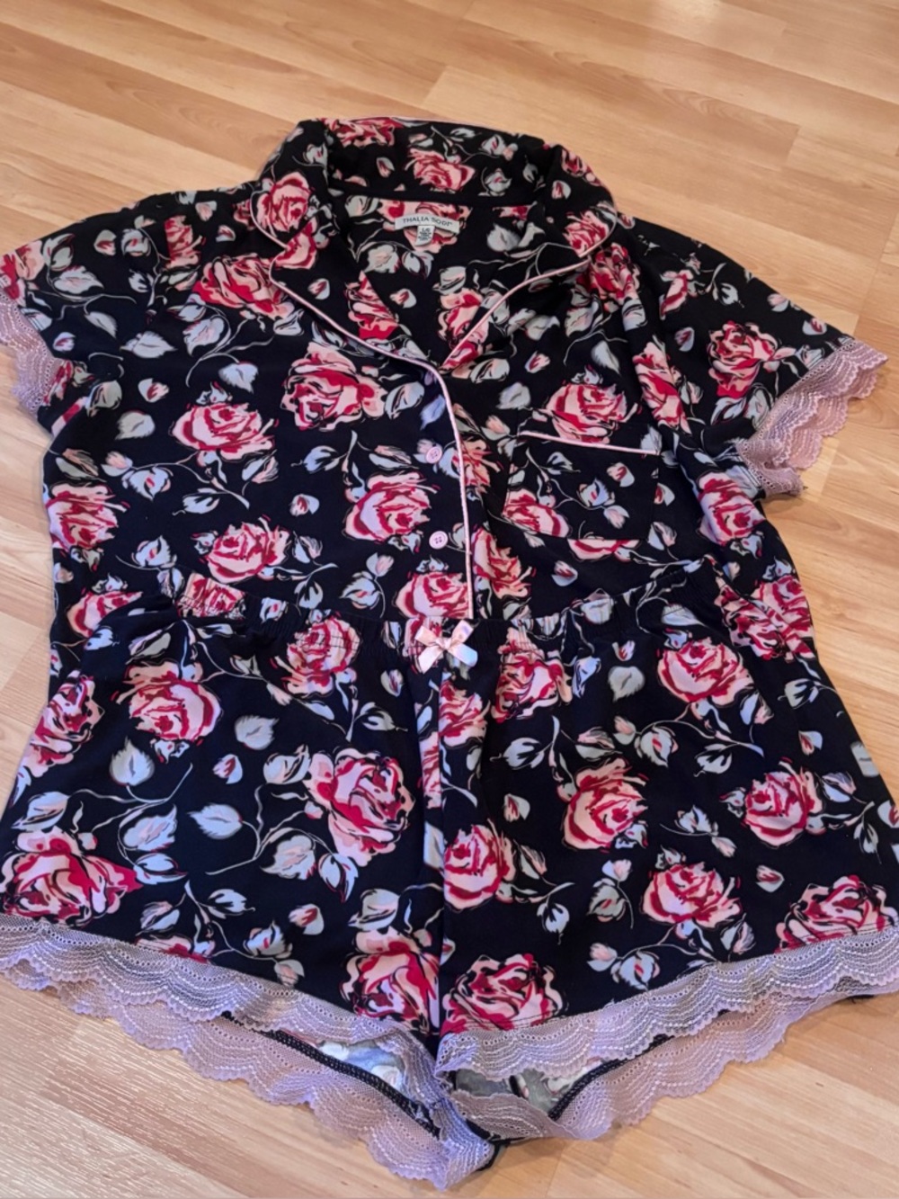 Thalia Sodi Floral Black Short Pajama Set with Pink Roses